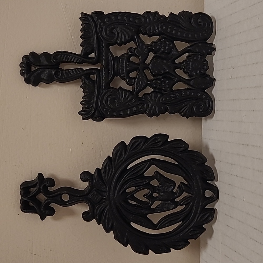Set of 2 Vintage Cast Iron Trivets